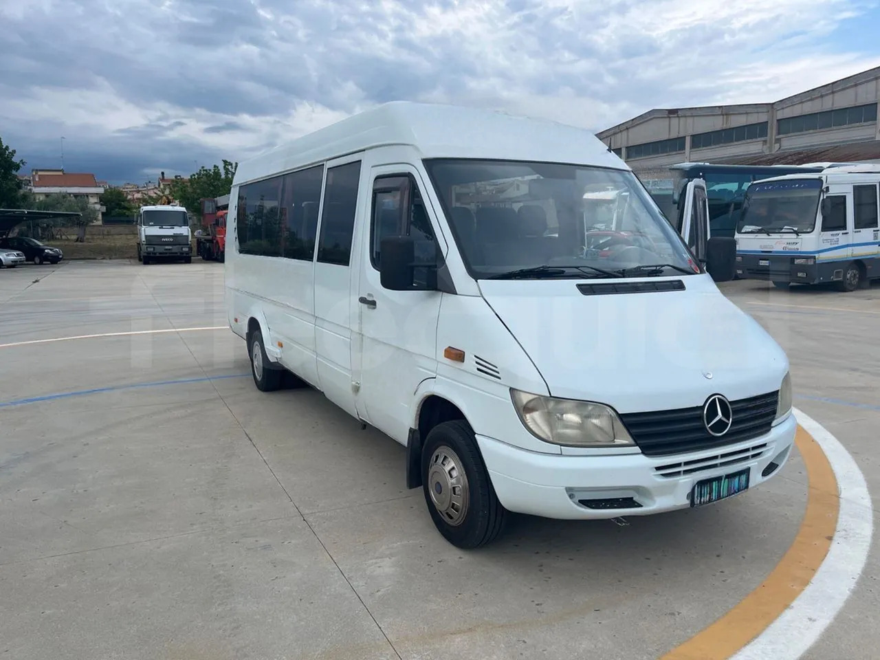 Mercedes-Benz Sprinter - Minibus, Putnički kombi: slika 1 Mercedes-Benz Sprinter - Minibus, Putnički kombi: slika 1