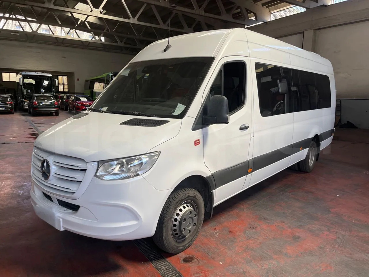 Mercedes-Benz Sprinter - Minibus, Putnički kombi: slika 4 Mercedes-Benz Sprinter - Minibus, Putnički kombi: slika 4