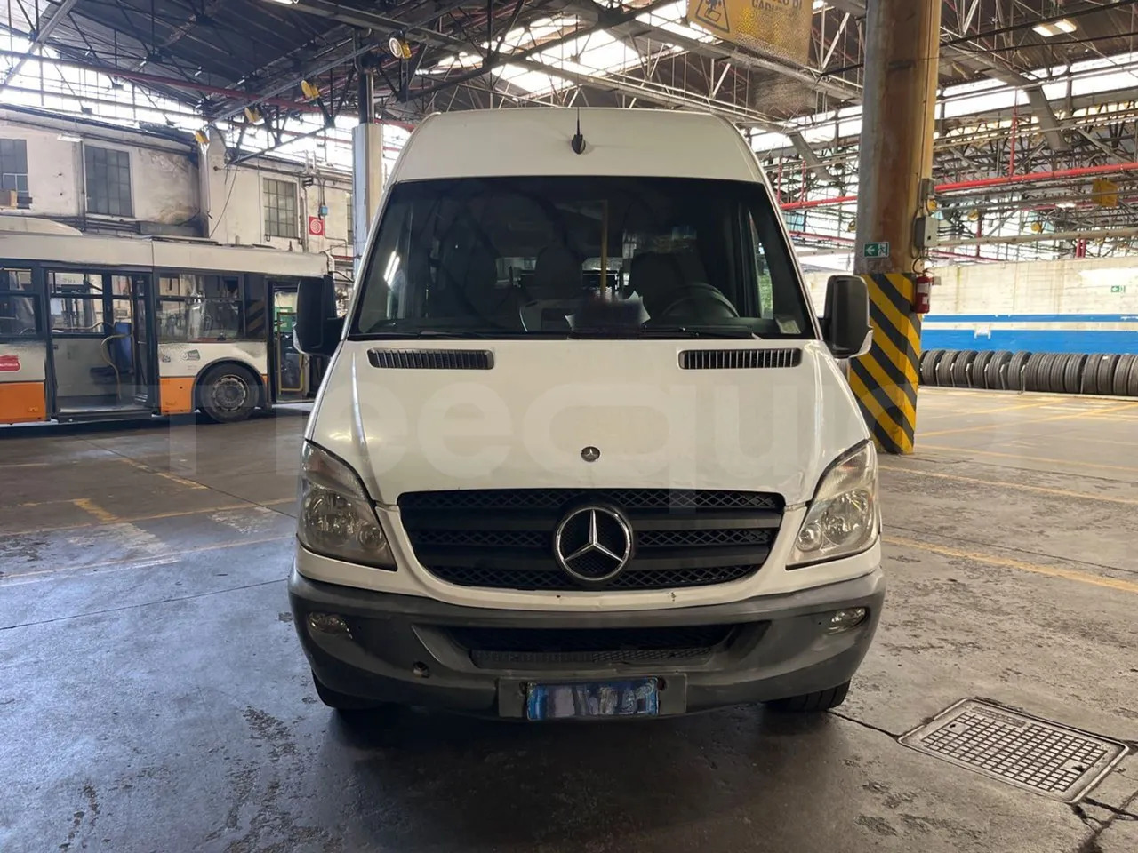 Mercedes-Benz Sprinter - Minibus, Putnički kombi: slika 2 Mercedes-Benz Sprinter - Minibus, Putnički kombi: slika 2