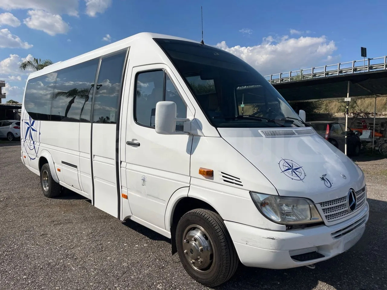 Mercedes-Benz Sprinter - Prigradski autobus: slika 1 Mercedes-Benz Sprinter - Prigradski autobus: slika 1