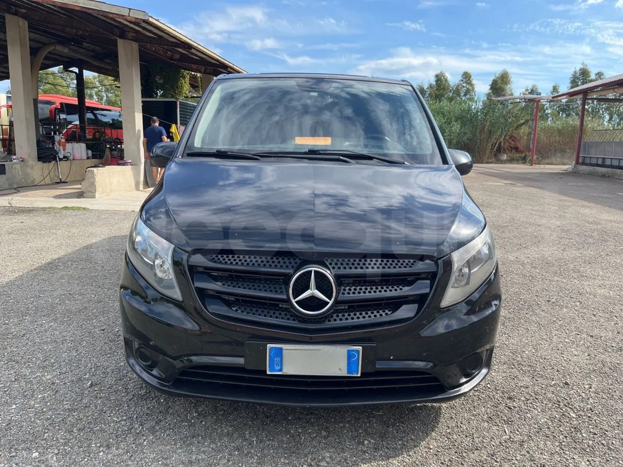 Mercedes-Benz Vito Tourer - Prigradski autobus: slika 2 Mercedes-Benz Vito Tourer - Prigradski autobus: slika 2