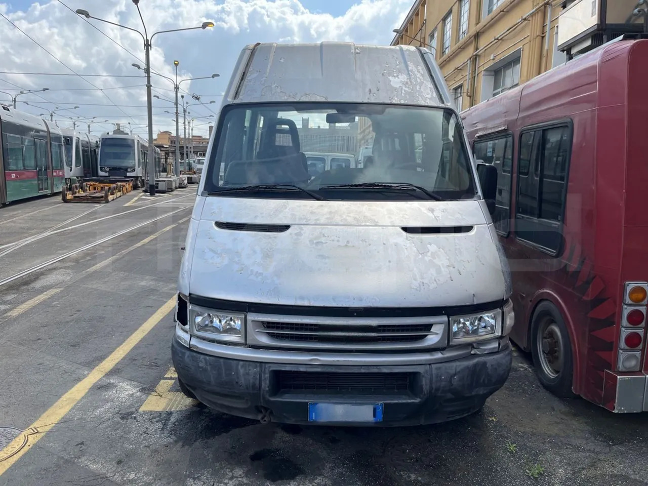 N.6Iveco Daily - Minibus, Putnički kombi: slika 2 N.6Iveco Daily - Minibus, Putnički kombi: slika 2