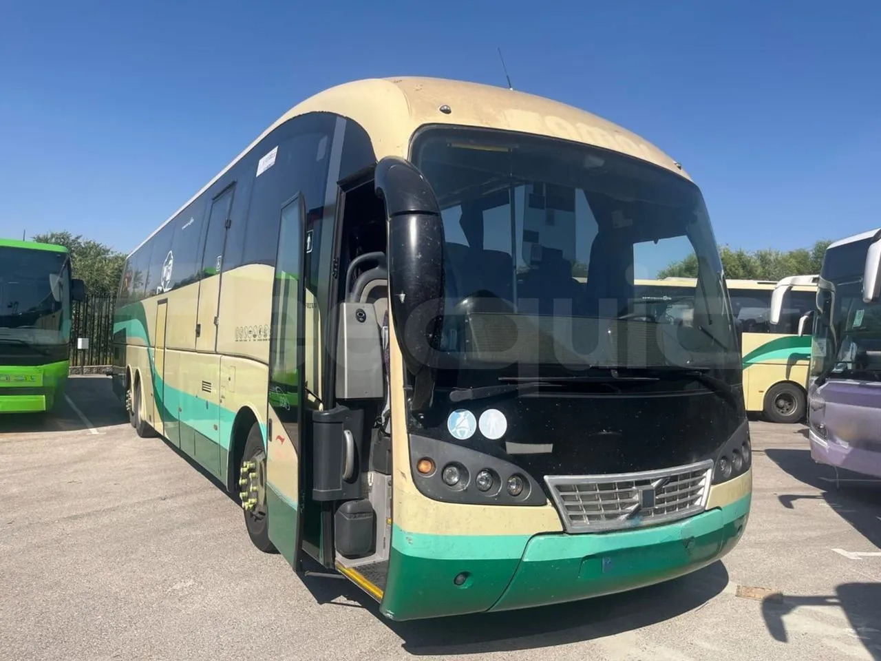 Volvo B12B - Turistički autobus: slika 1 Volvo B12B - Turistički autobus: slika 1