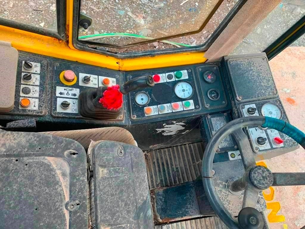 Valjak za puteve Bomag BW 225 D-3: slika 11