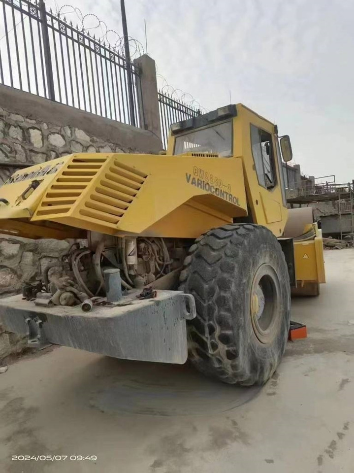 Bomag bw225d-3 - Kompaktor: slika 2 Bomag bw225d-3 - Kompaktor: slika 2