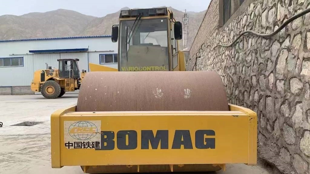 Bomag bw225d-3 - Valjak za puteve: slika 3 Bomag bw225d-3 - Valjak za puteve: slika 3