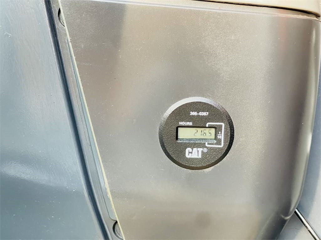 Bager guseničar CAT 320d2l: slika 21