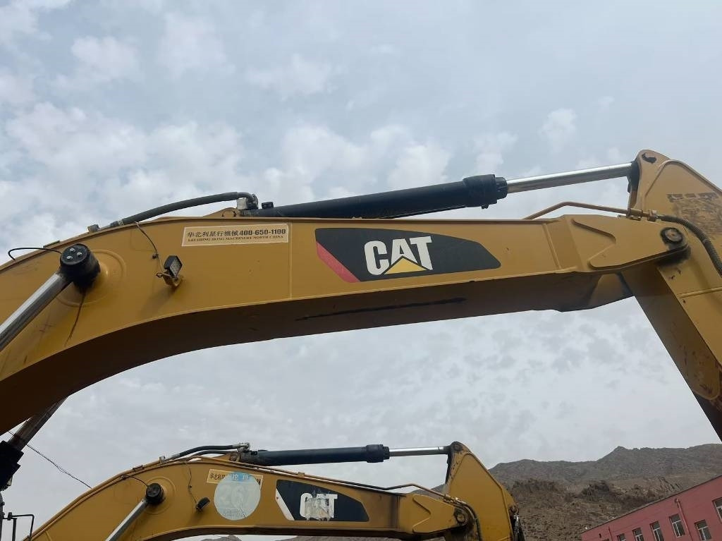 CAT 340 - Bager guseničar: slika 4 CAT 340 - Bager guseničar: slika 4