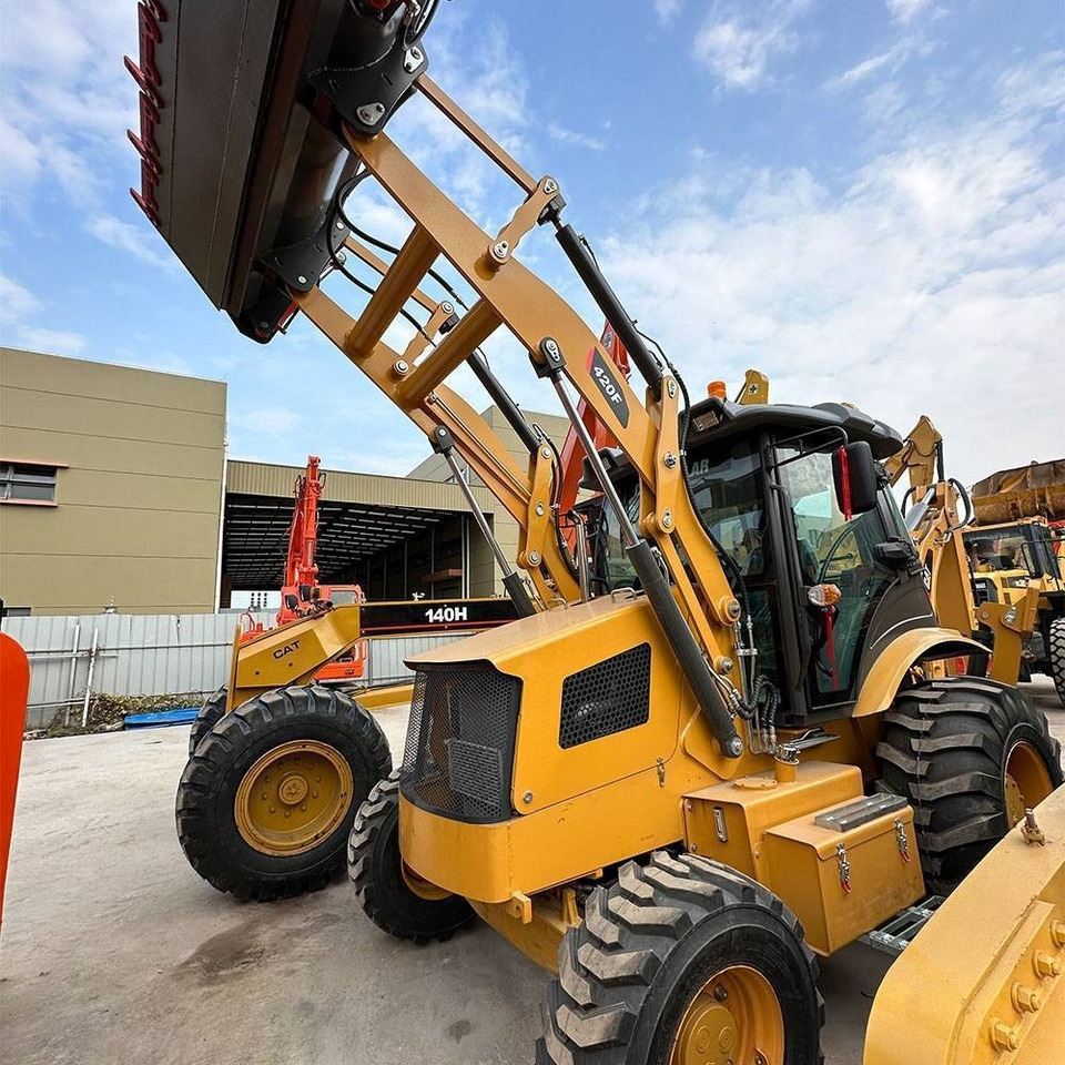 CAT 420 F - Bager utovarivač: slika 1 CAT 420 F - Bager utovarivač: slika 1