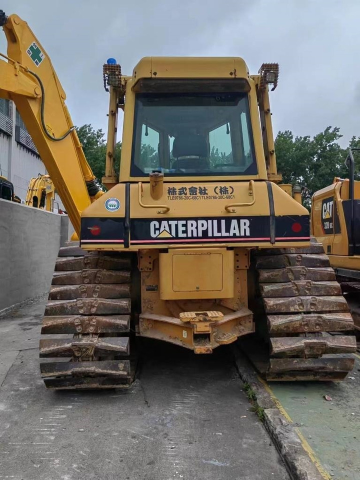 CAT D5N - Buldožer: slika 5 CAT D5N - Buldožer: slika 5