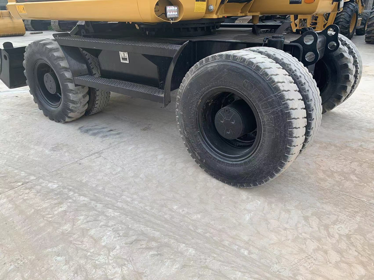 CATERPILLAR 315D - Bager točkaš: slika 5 CATERPILLAR 315D - Bager točkaš: slika 5