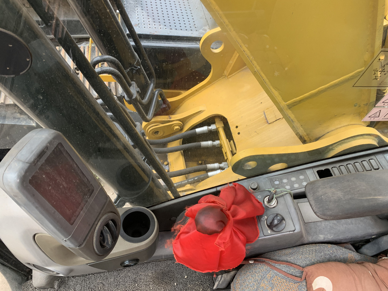 CATERPILLAR 323D2L - Bager: slika 5 CATERPILLAR 323D2L - Bager: slika 5