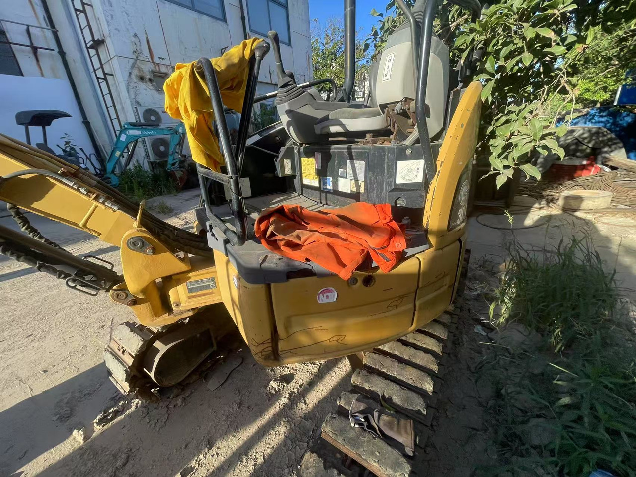 Cat 302 CR - Mini bager: slika 2 Cat 302 CR - Mini bager: slika 2