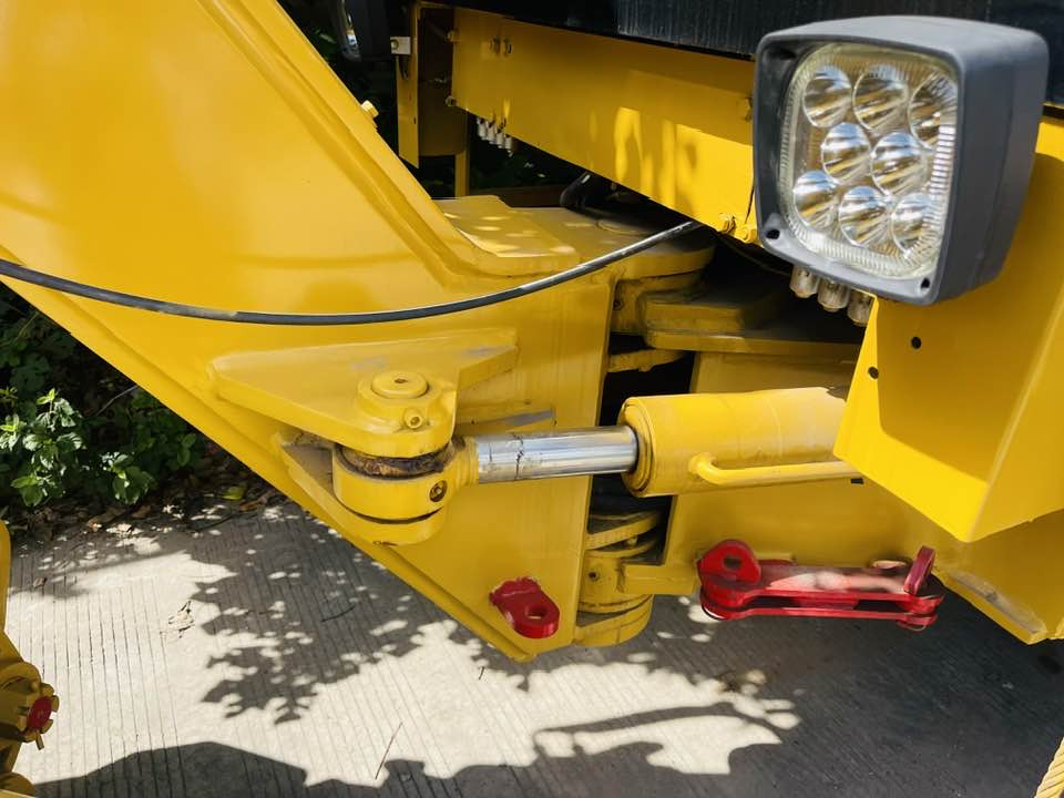 Caterpillar CAT 140H - Grejder: slika 4 Caterpillar CAT 140H - Grejder: slika 4