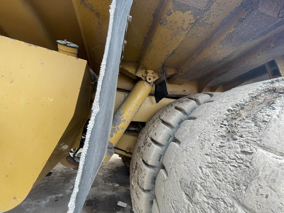 Caterpillar Cat 773f - Kiper sa krutom šasijom/ Kiper za kamen: slika 2 Caterpillar Cat 773f - Kiper sa krutom šasijom/ Kiper za kamen: slika 2