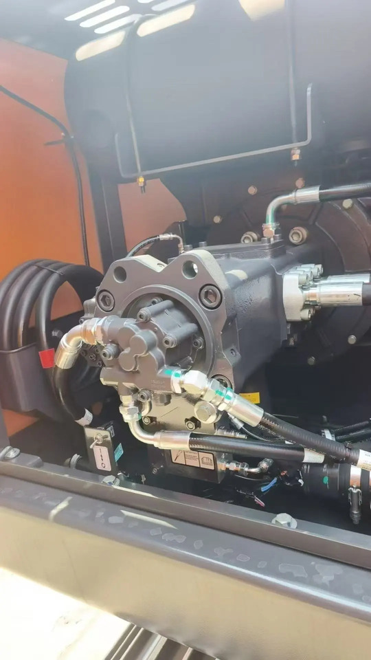 Develon DX220LCA-2M - Bager: slika 3 Develon DX220LCA-2M - Bager: slika 3