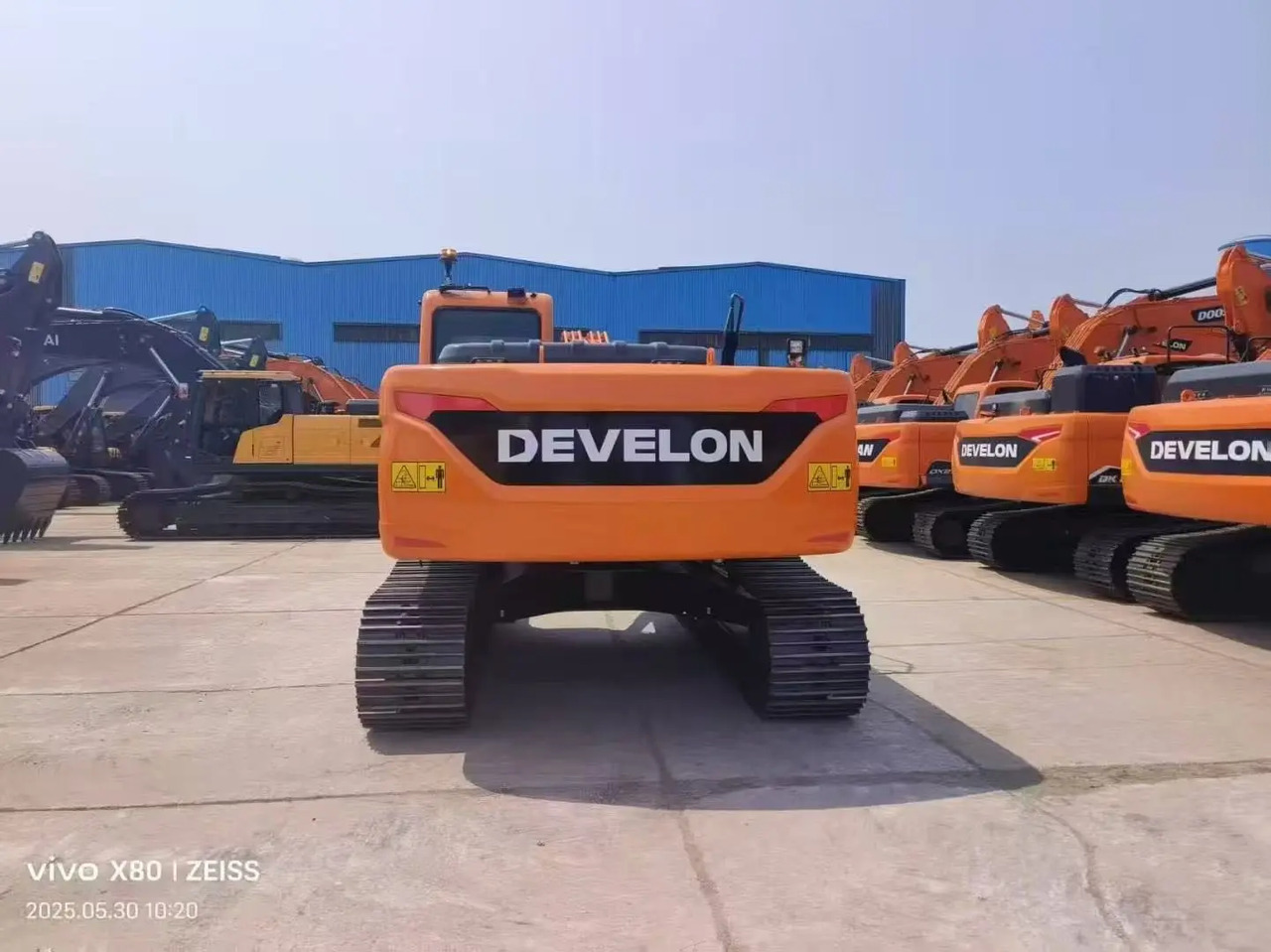 Develon DX220LCA-2M - Bager: slika 2 Develon DX220LCA-2M - Bager: slika 2