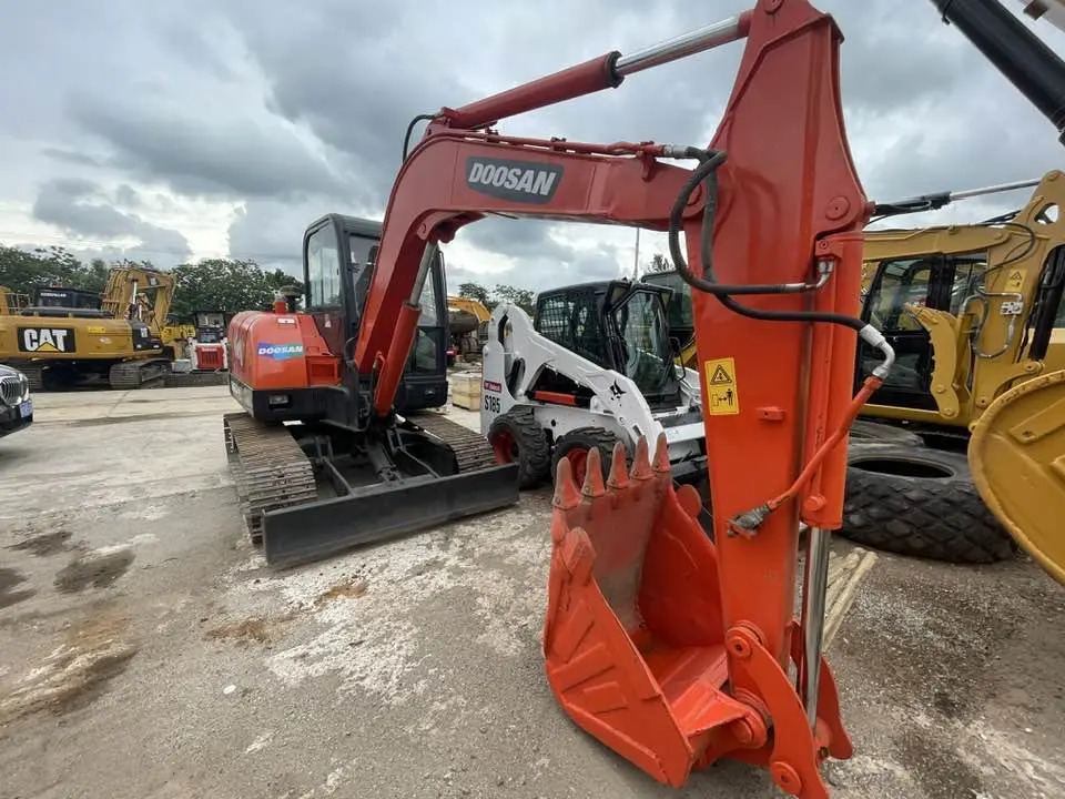 Doosan DH60-7 - Mini bager: slika 2 Doosan DH60-7 - Mini bager: slika 2