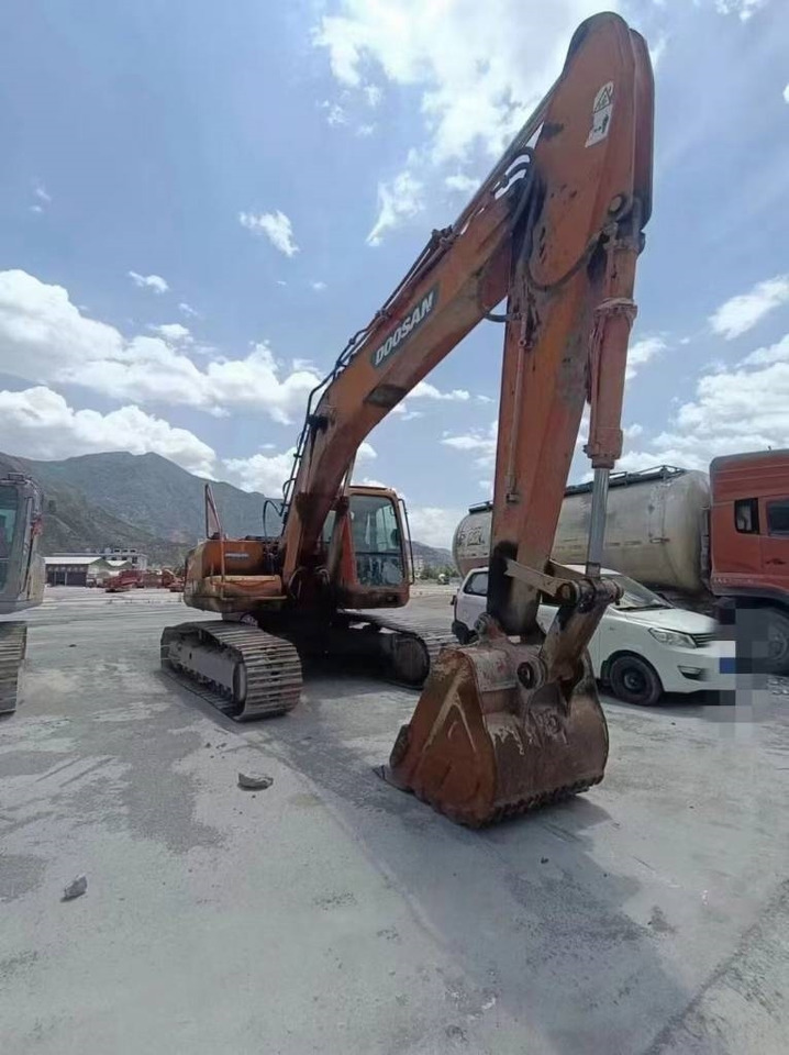 Doosan DX 225 DH225LC-9 - Bager guseničar: slika 2 Doosan DX 225 DH225LC-9 - Bager guseničar: slika 2