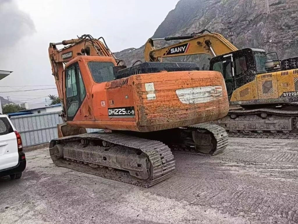 Doosan DX 225 DH225LC-9 - Bager guseničar: slika 3 Doosan DX 225 DH225LC-9 - Bager guseničar: slika 3