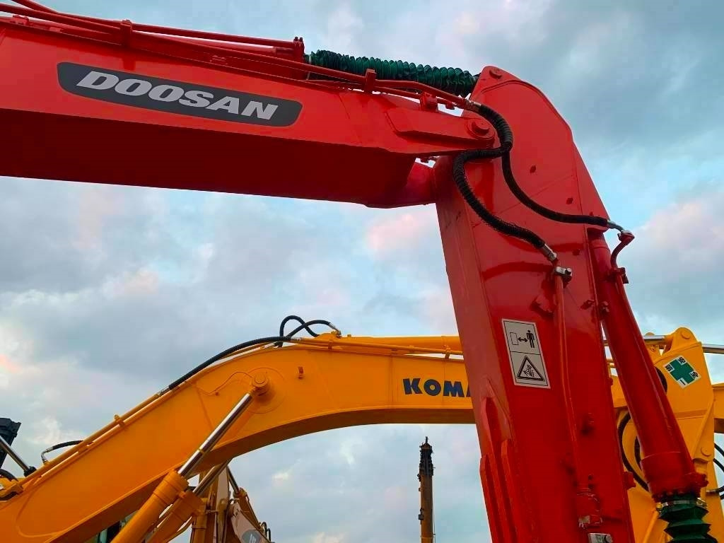 Doosan DX 225 LC - Bager guseničar: slika 2 Doosan DX 225 LC - Bager guseničar: slika 2