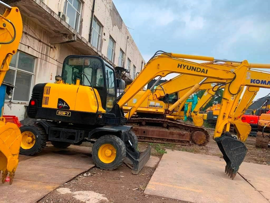 Hyundai Robex 60 W-7 - Bager točkaš: slika 1 Hyundai Robex 60 W-7 - Bager točkaš: slika 1
