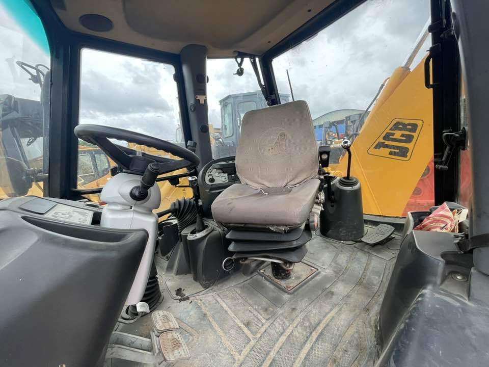 JCB 3CX - Bager utovarivač: slika 2 JCB 3CX - Bager utovarivač: slika 2