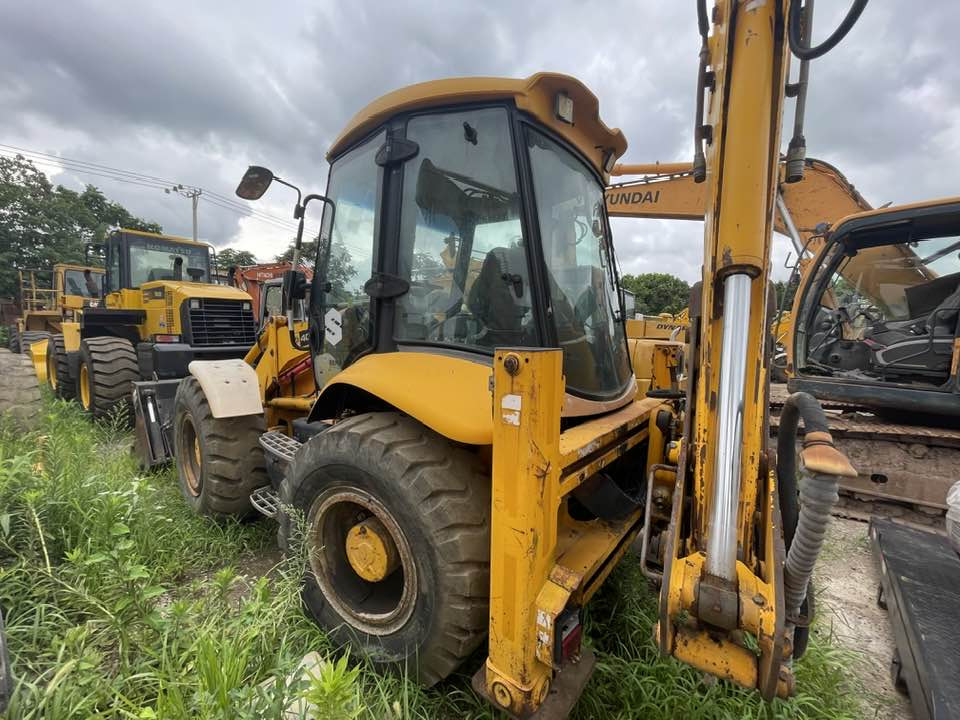 JCB 4CX - Bager utovarivač: slika 2 JCB 4CX - Bager utovarivač: slika 2