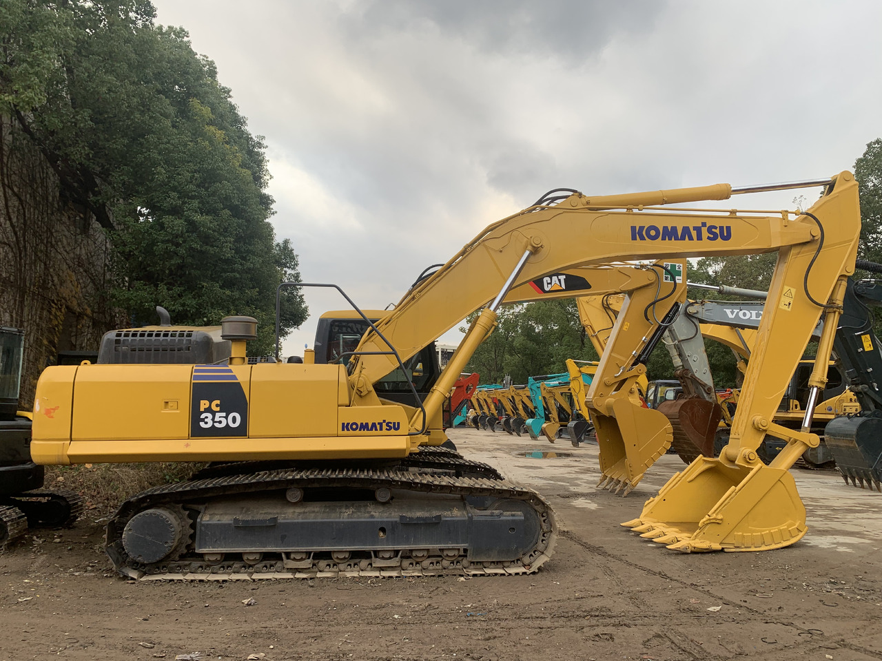 KOMATSU PC350-7 - Bager guseničar: slika 1 KOMATSU PC350-7 - Bager guseničar: slika 1