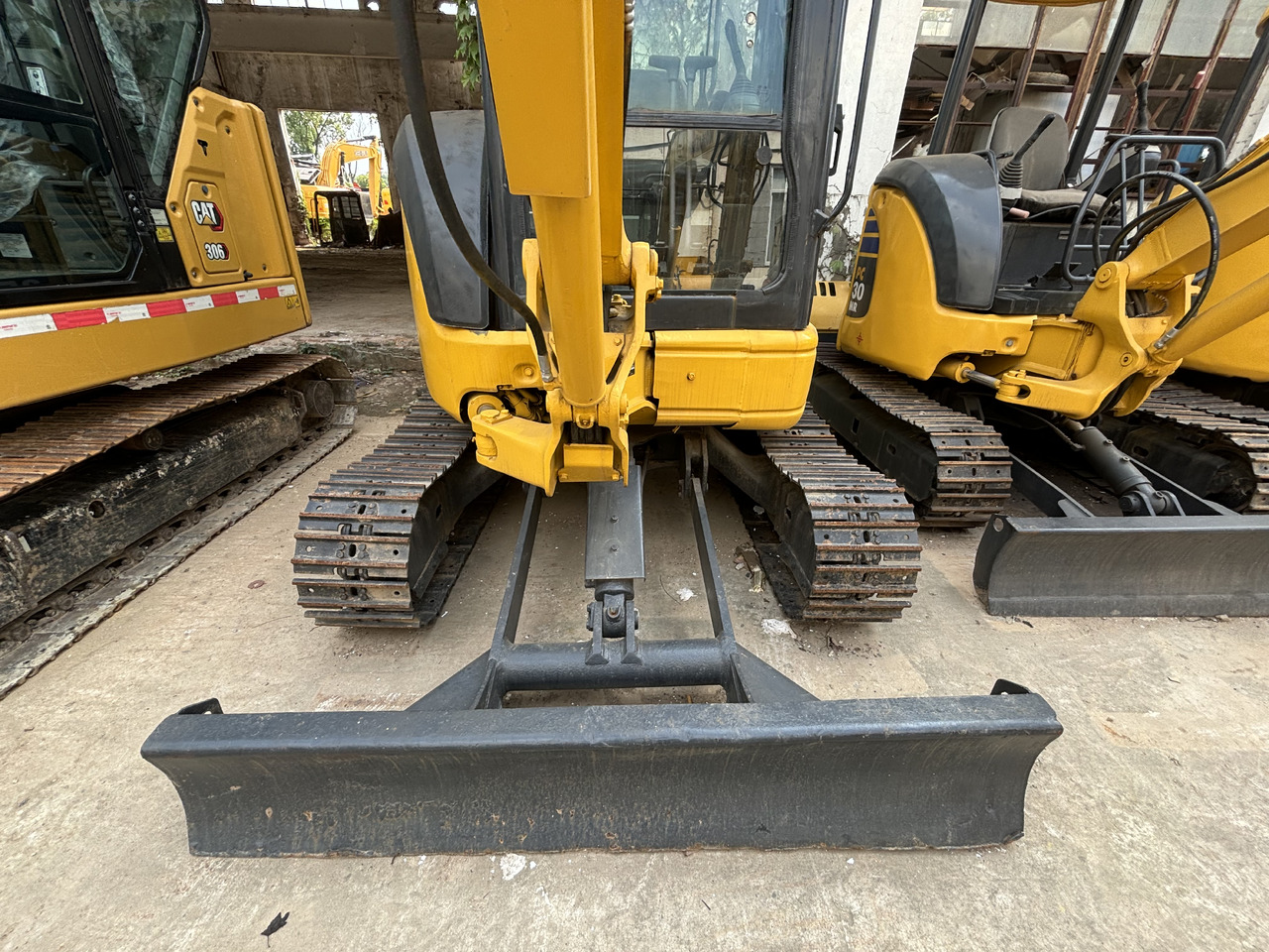 KOMATSU PC35MR - Mini bager: slika 4 KOMATSU PC35MR - Mini bager: slika 4
