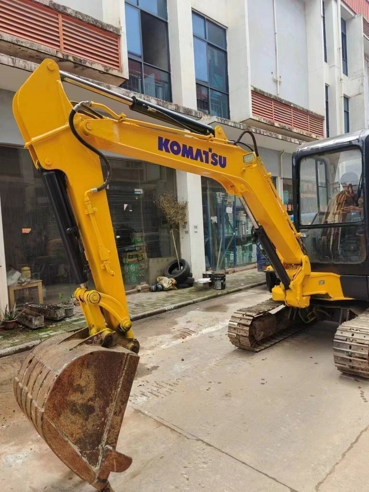 Komatsu PC 35MR-8 - Mini bager: slika 4 Komatsu PC 35MR-8 - Mini bager: slika 4