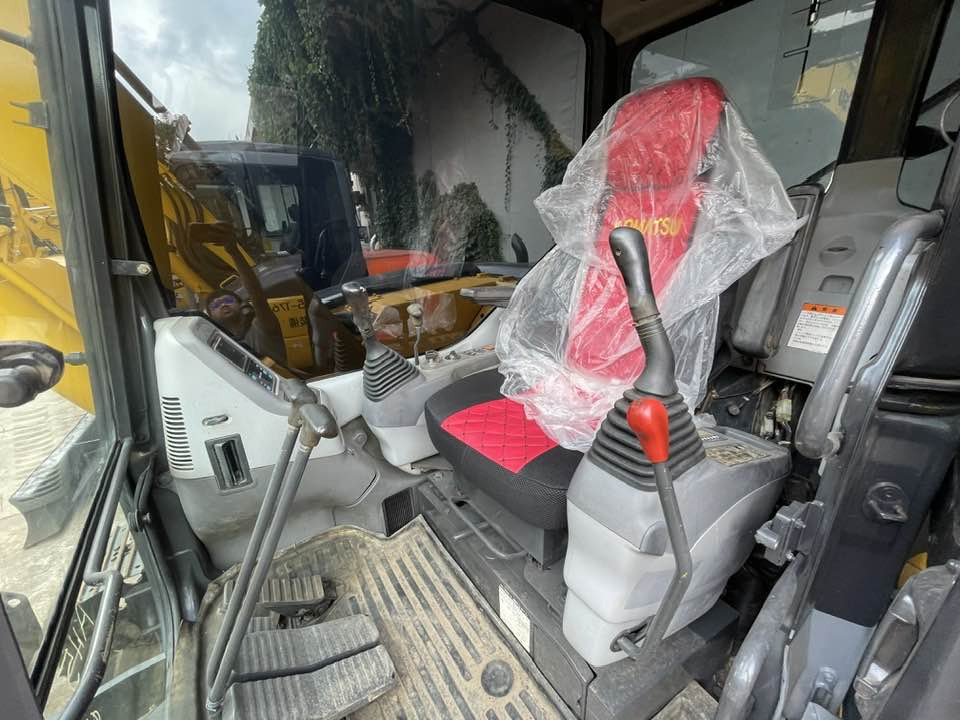 Komatsu PC78MR-6 - Mini bager: slika 4 Komatsu PC78MR-6 - Mini bager: slika 4
