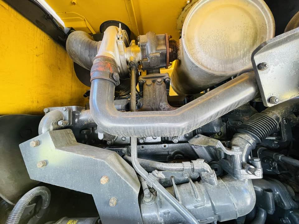 Utovarivač točkaš Komatsu WA470: slika 11 Utovarivač točkaš Komatsu WA470: slika 11