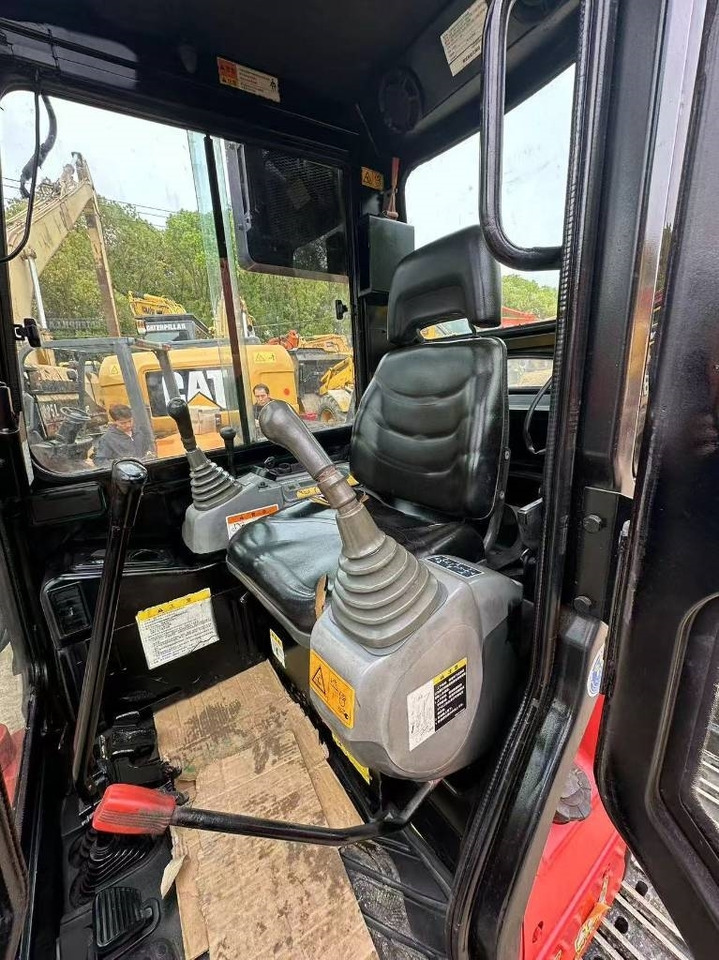 Kubota U-35 - Mini bager: slika 4 Kubota U-35 - Mini bager: slika 4