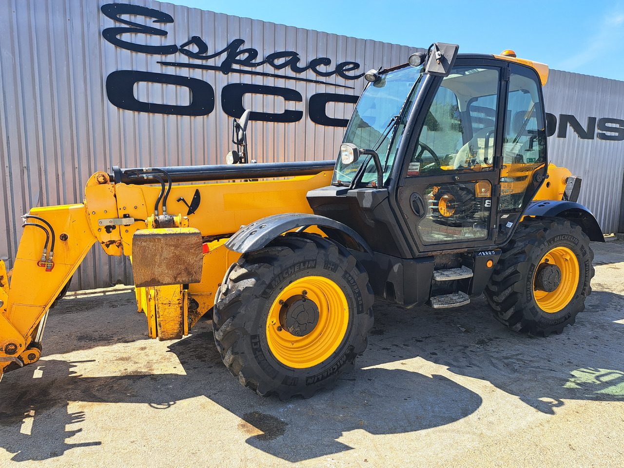JCB 540-140 - Teleskopski upravljač: slika 1 JCB 540-140 - Teleskopski upravljač: slika 1