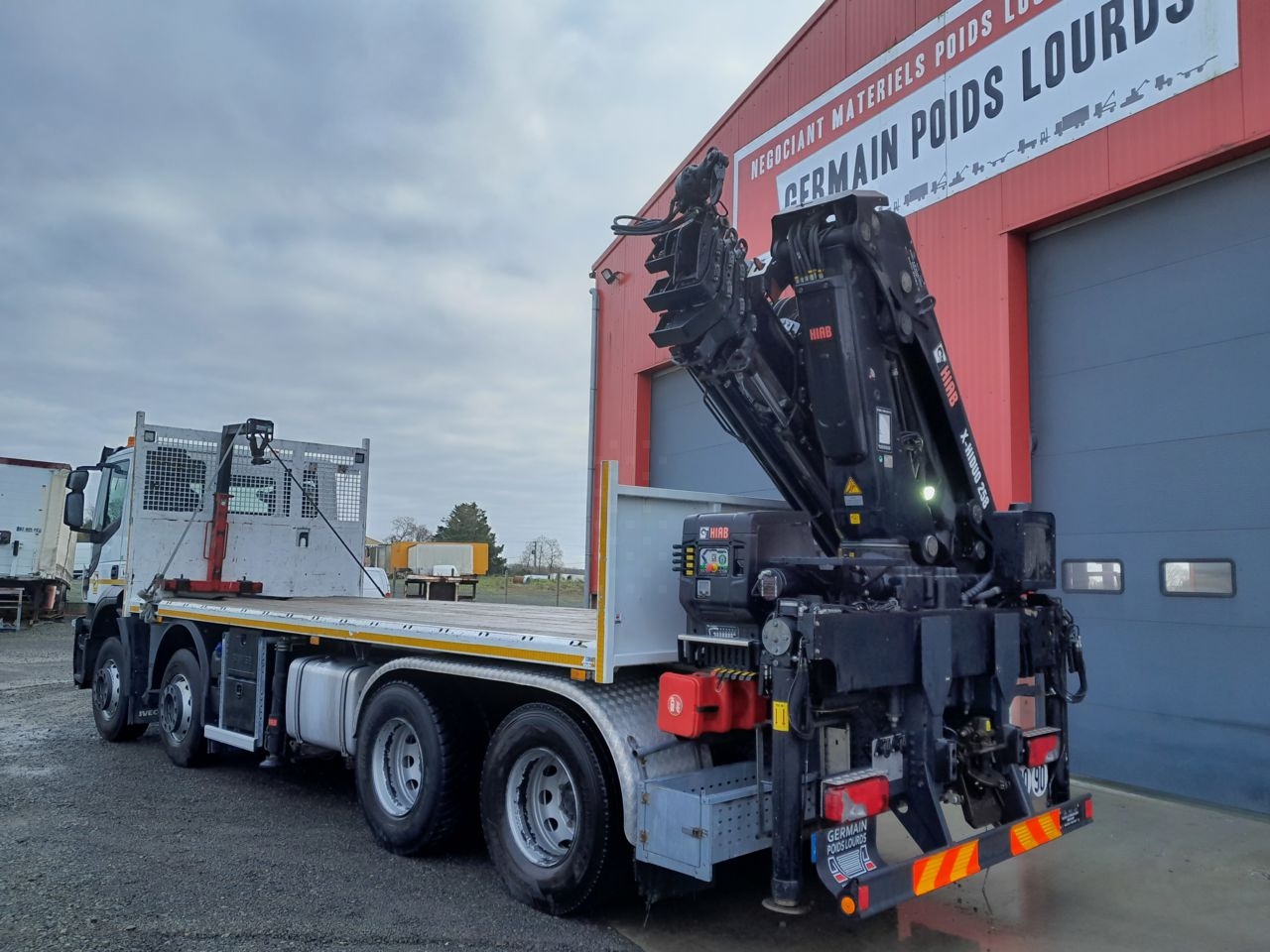 Iveco 8x4 8x4 Standard platform Truck - Kamion sa tovarnim sandukom, Kamion sa dizalicom: slika 5 Iveco 8x4 8x4 Standard platform Truck - Kamion sa tovarnim sandukom, Kamion sa dizalicom: slika 5