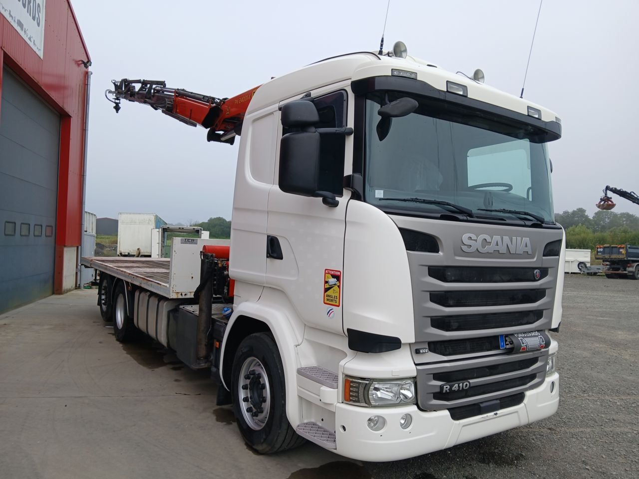 SCANIA 410 6x2 Standard platform Truck - Kamion sa tovarnim sandukom, Kamion sa dizalicom: slika 2 SCANIA 410 6x2 Standard platform Truck - Kamion sa tovarnim sandukom, Kamion sa dizalicom: slika 2