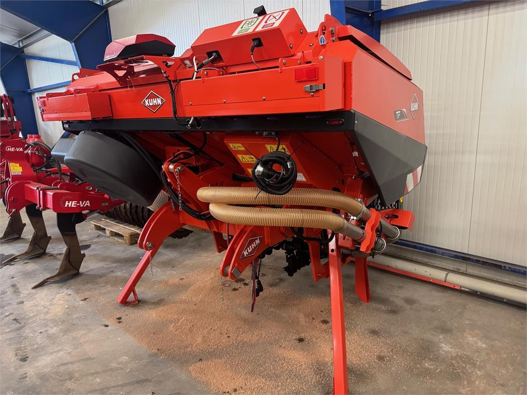 Kuhn TF 2300 C ISOBUS - Rezervoar: slika 3 Kuhn TF 2300 C ISOBUS - Rezervoar: slika 3