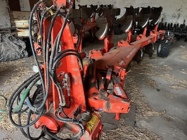 Kuhn VARI-MASTER 152 4+1 - Plug: slika 1 Kuhn VARI-MASTER 152 4+1 - Plug: slika 1