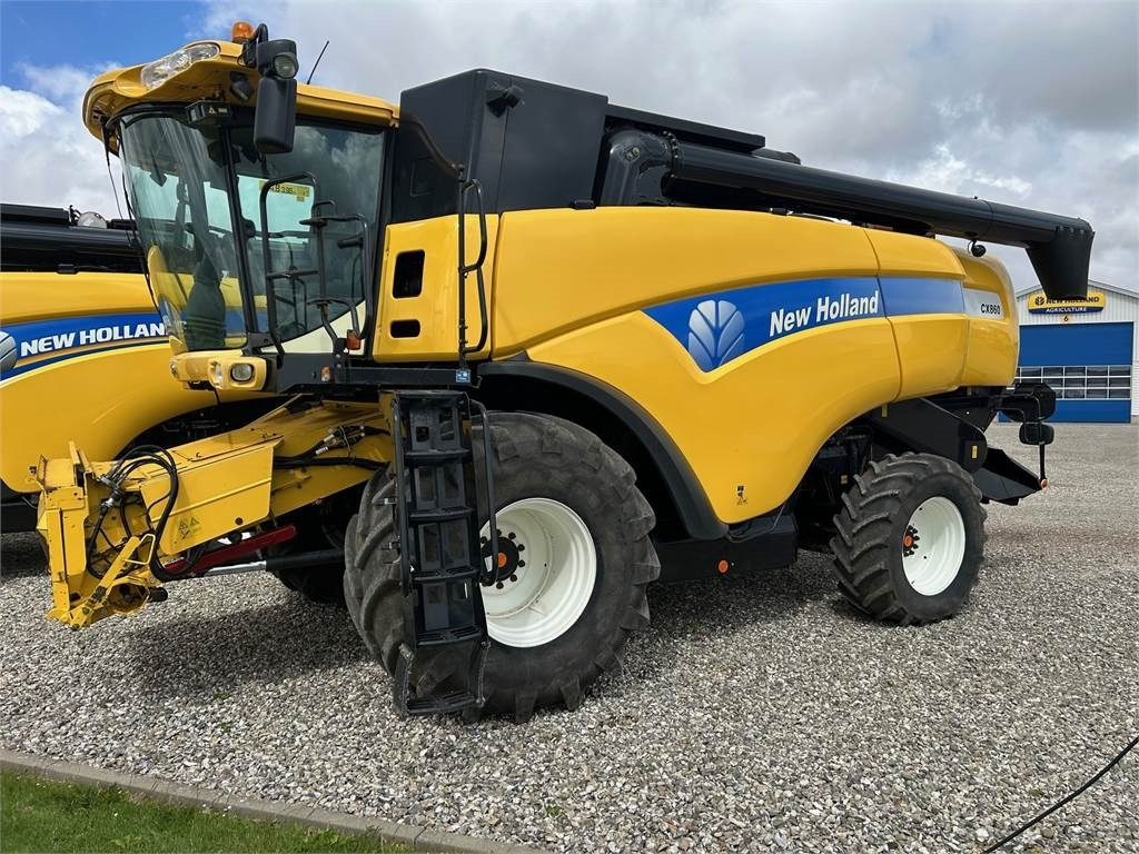 New Holland CX860 SLH - Kombinovani kombajn: slika 1 New Holland CX860 SLH - Kombinovani kombajn: slika 1