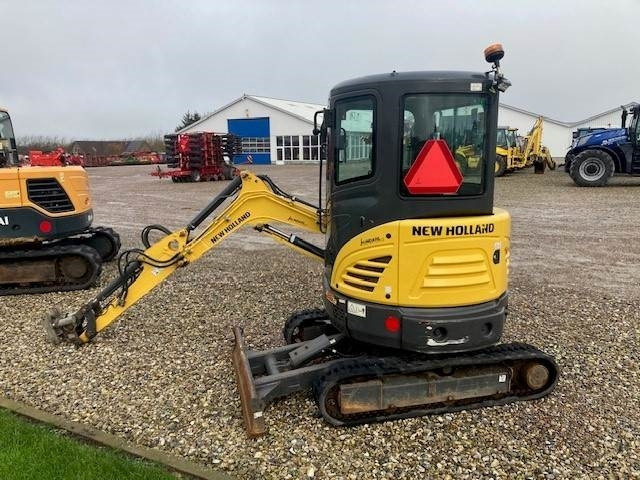 New Holland E26C minigraver - Mini bager: slika 3 New Holland E26C minigraver - Mini bager: slika 3