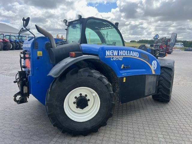 New Holland LM7.42 ELITE - Teleskopski upravljač: slika 3 New Holland LM7.42 ELITE - Teleskopski upravljač: slika 3