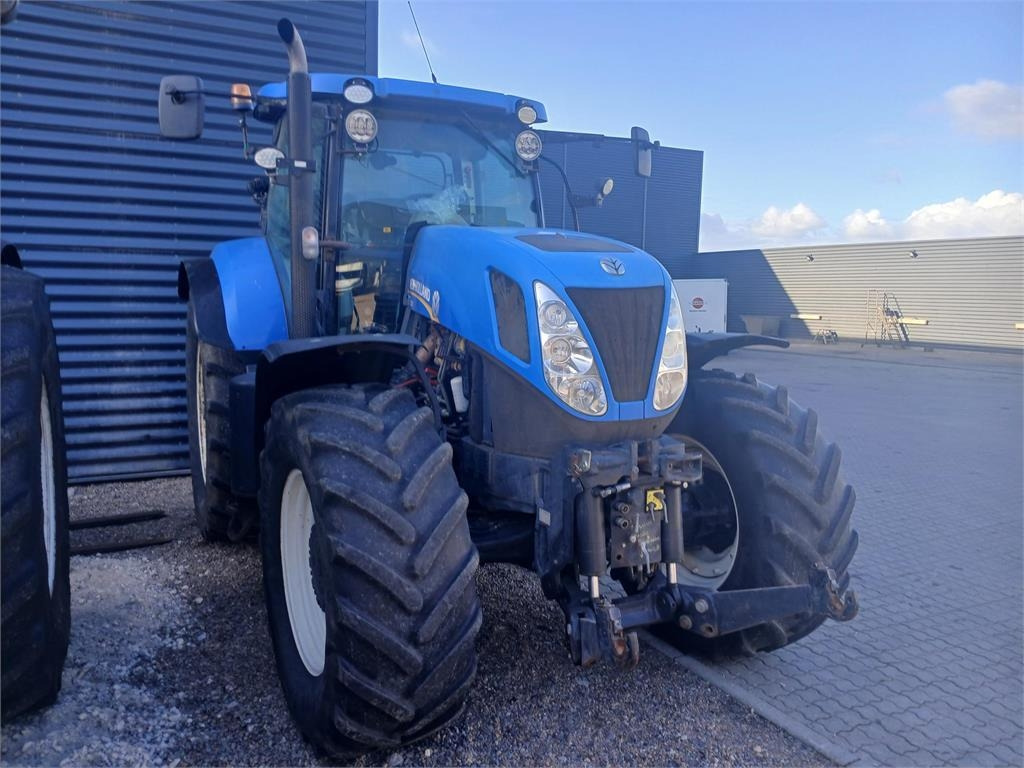 New Holland T7.260 PC SWII - Traktor: slika 2 New Holland T7.260 PC SWII - Traktor: slika 2
