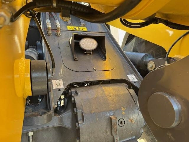 Utovarivač točkaš New Holland W170D2 TRIN 5-Z: slika 10