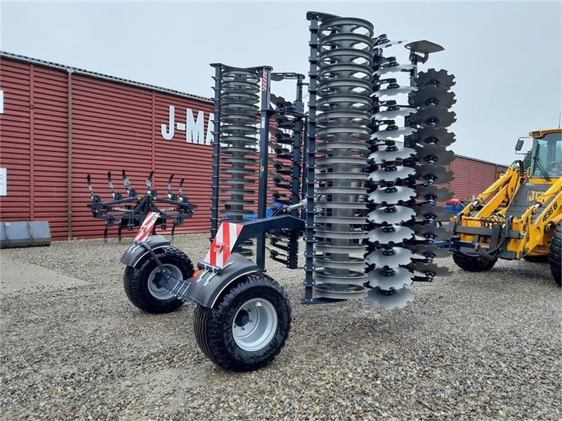 Agro - TOM 6 Meter discharve Agro-Tom 6 m. bugseret di - Tanjirača: slika 2 Agro - TOM 6 Meter discharve Agro-Tom 6 m. bugseret di - Tanjirača: slika 2