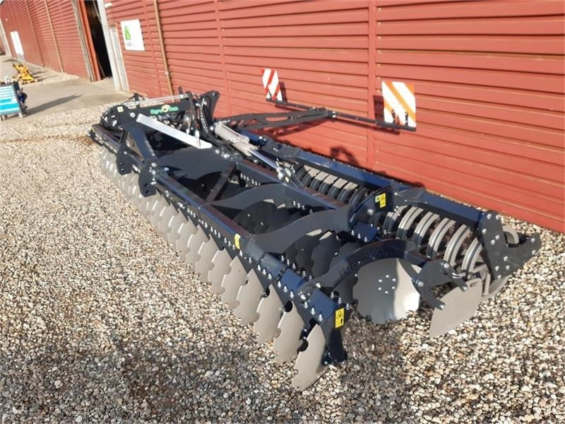 Agro-Tom 6 Meter discharve - Tanjirača: slika 1 Agro-Tom 6 Meter discharve - Tanjirača: slika 1