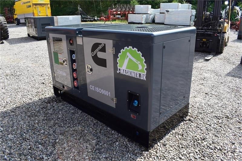 - - - Cummins 25kva - Set generatora: slika 4 - - - Cummins 25kva - Set generatora: slika 4