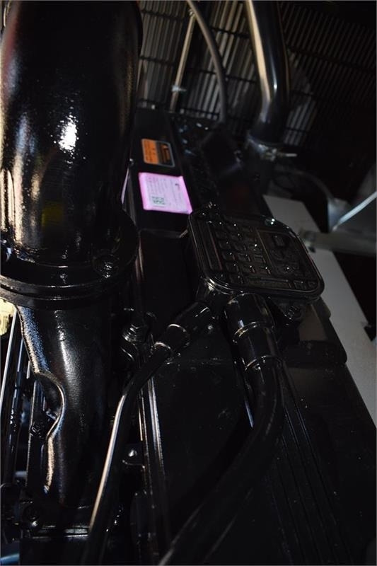 Set generatora Cummins 300 kVa: slika 8 Set generatora Cummins 300 kVa: slika 8