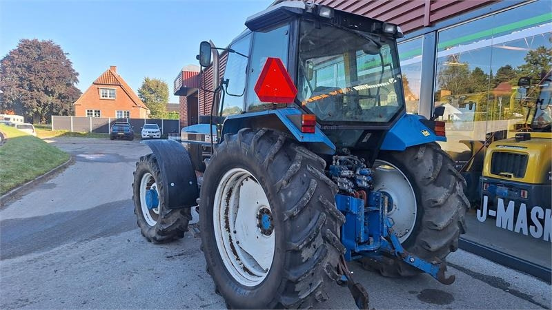 Ford 8240 - Traktor: slika 5 Ford 8240 - Traktor: slika 5