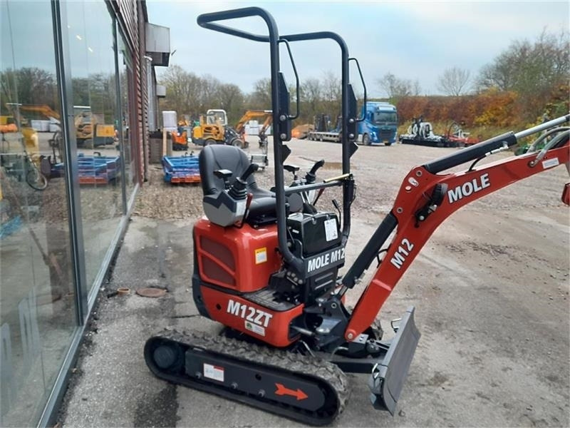 Mole M12 1250 kg graver - Mini bager: slika 5 Mole M12 1250 kg graver - Mini bager: slika 5